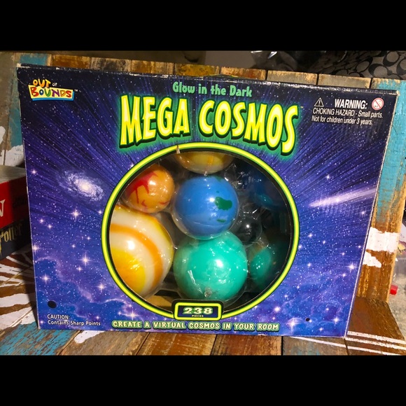Glow in the dark Mega cosmos - Picture 1 of 3